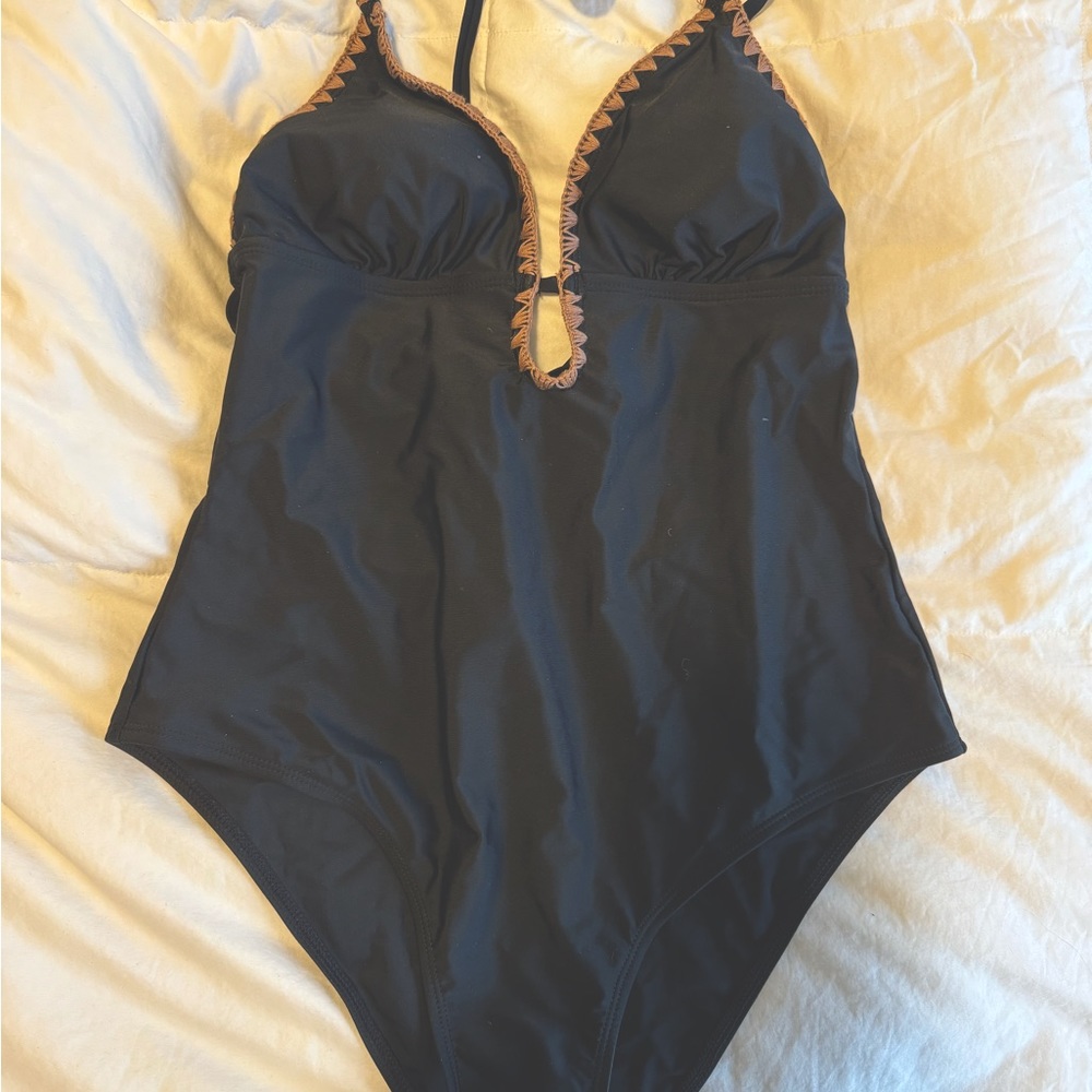 Cupshe black one piece
